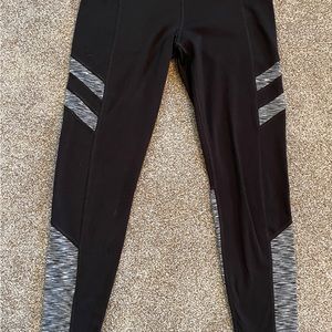 DKNY Women’s Black And Gray Athletic Sport Leggings Size Small Yoga Gym